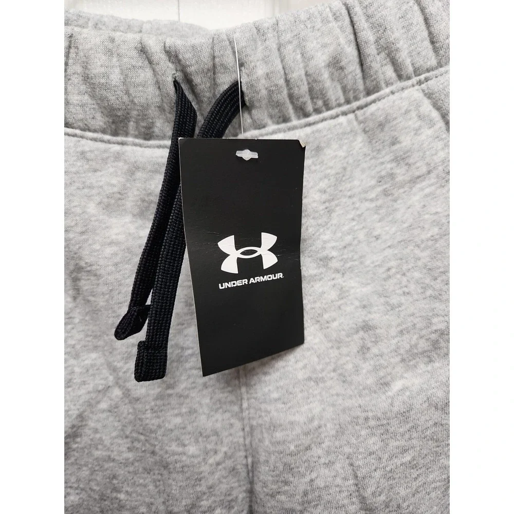 Under Armour Women's Gray / Black Loose Fit Athletic Shorts Size Small